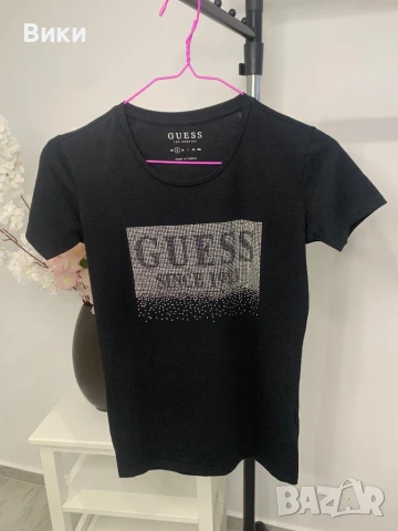 Тениска на Guess в размер S