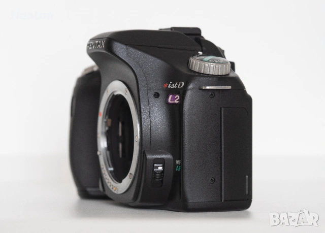 Продавам отличен PENTAX *ist DL2 с аксесоари, снимка 7 - Фотоапарати - 53402251