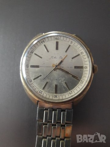 Руски  ръчен часовник Чайка и немски будилник, снимка 2 - Други ценни предмети - 33182570