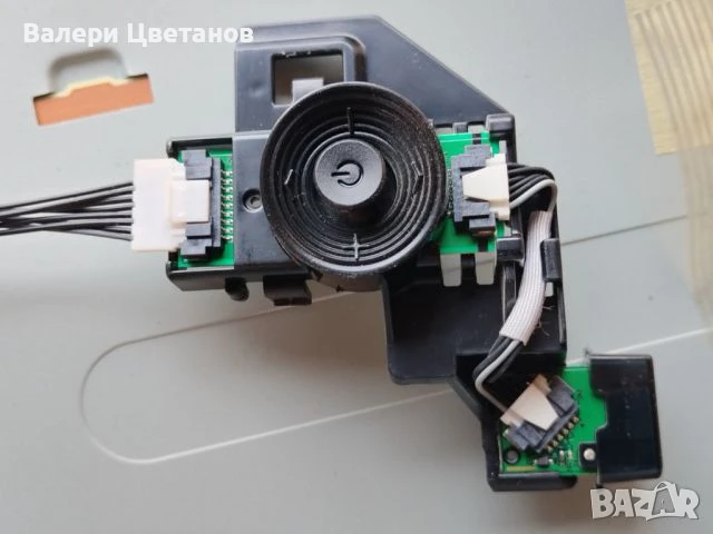 телевизор SAMSUNG UE40H5030AW на части, снимка 13 - Телевизори - 51398095