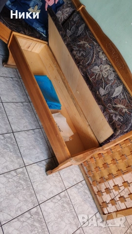 Продавам масивна маса, скрин, секция, гардероб, кухненски ъгъл и портманту, снимка 10 - Други - 53190734