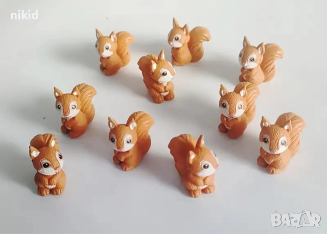 Малка катерица катеричка пластмасова фигурка играчка за игра украса торта макети декор, снимка 4 - Фигурки - 52715117