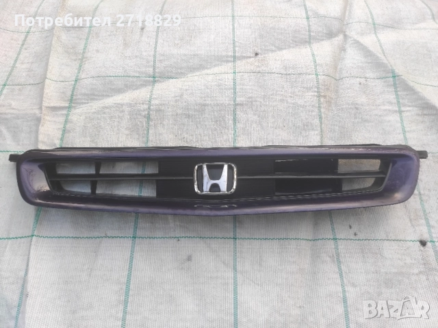 Предна решетка за Хонда Сивик 6, снимка 3 - Части - 52414669