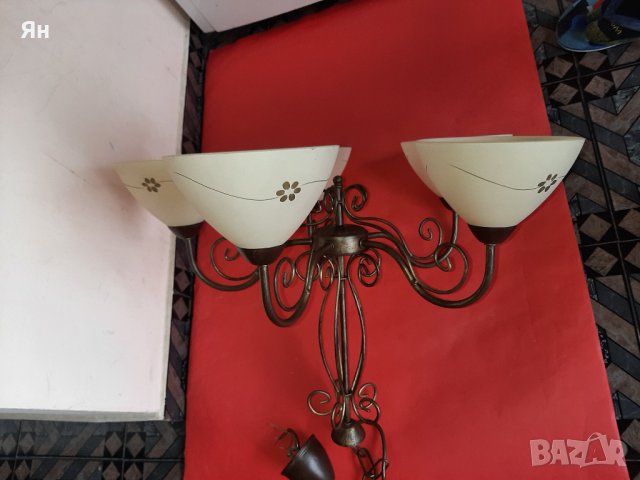Качествена Красива Лампа Полилей за Таван с 5 Стъкла/Камбанки , снимка 5 - Лампи за таван - 39183473