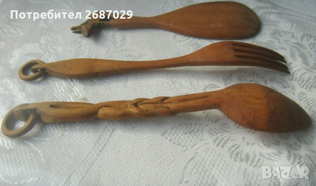 3 бр стари дървени лъжици и вилица с дърворезба, снимка 1