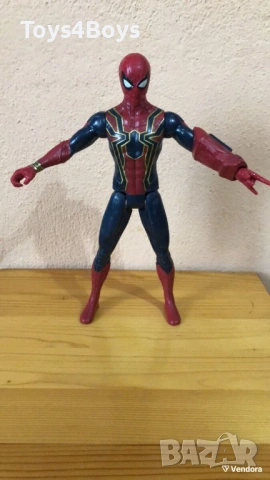 Iron-Spiderman Action Figure 2018 Marvel Hasbro