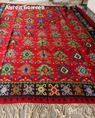 Автентичен чипровски килим, снимка 4 - Антикварни и старинни предмети - 52388291