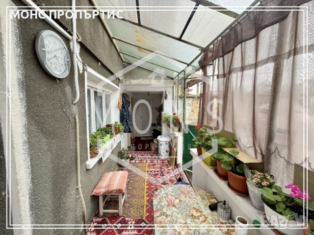 Двуетажна къща с двор и гараж в гр. Севлиево, обл. Габрово., снимка 6 - Къщи - 53111203