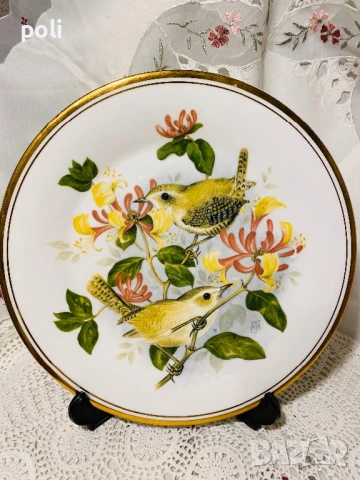 порцеланова чиния за стена 