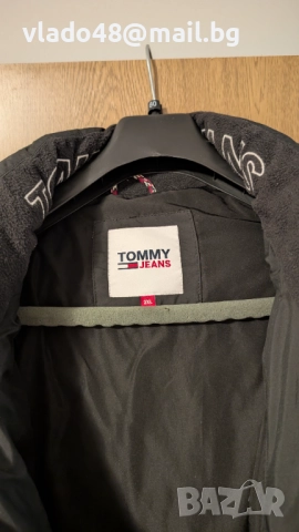 Продавам оригинално пухено яке Tommy Hilfiger , снимка 2 - Якета - 52146836