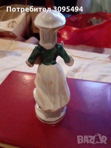 ПОРЦЕЛАНЕНА ФИГУРКА. ЮЖНА КОРЕЯ. 70те г., снимка 4 - Колекции - 33395993