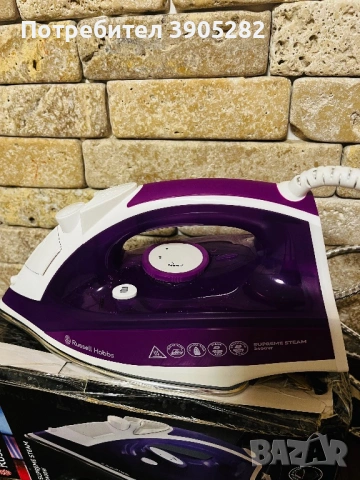 Ютия Russell Hobbs SupremeSteam Traditional 2400W, снимка 2 - Ютии - 53237492