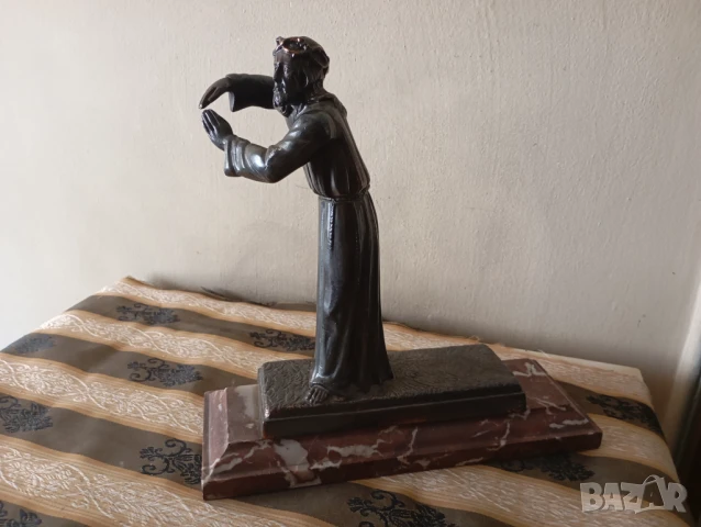 Стара статуетка