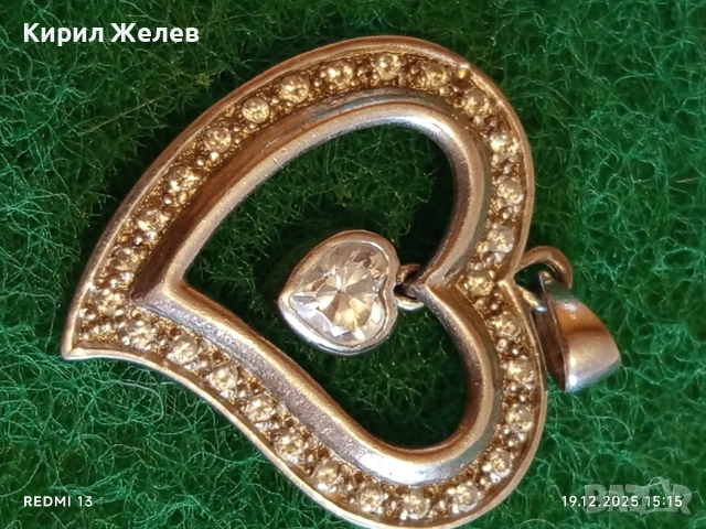 Романтична сребърна висулка във формата на сърце с инкрустирани кристали 31244, снимка 2 - Колиета, медальони, синджири - 52848275