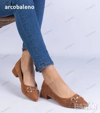 Дамски обувки на ток от изкуствен велур със златна украса Justina, 2цвята , снимка 2 - Дамски обувки на ток - 49020613