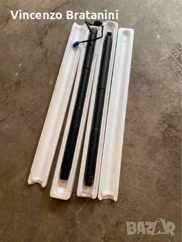 Чисто нови амортисьори за багажник за Mercedes GLE / ML w166, снимка 1