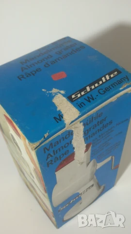 Ръчна мелница/грайндер за бадеми Schulte, снимка 4 - Антикварни и старинни предмети - 51076126
