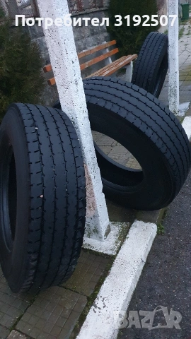 Гуми Фулда 295/80R22,5 три броя, снимка 4 - Гуми и джанти - 53235218