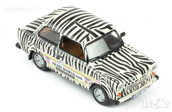 TRABANT 601 Safari 1970 - мащаб 1:43 на IXO модела е нов в PVC дисплей-кейс, снимка 6 - Колекции - 27617583