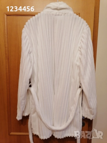 Нов, луксозен дамски халат Infinity от Дубай - приказно пухкав и нежен - идеален подарък за семейств