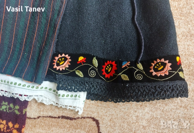 Автентична носия от Самоковско, снимка 8 - Други ценни предмети - 52919808