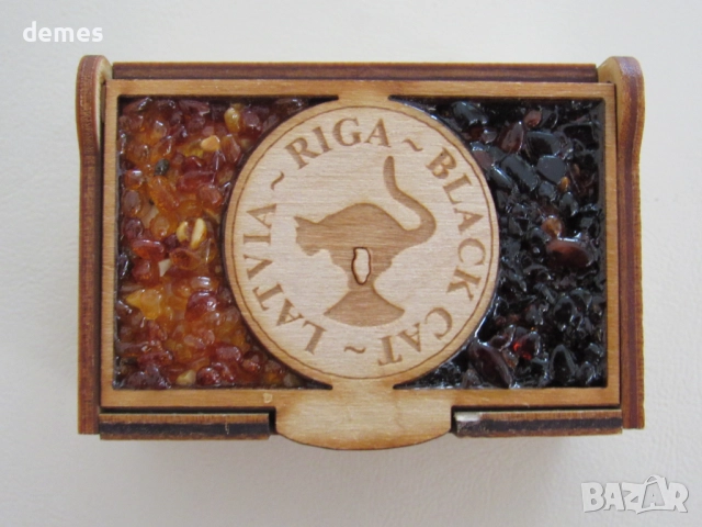 Тоалетна кутия с кехлибар от Рига, Латвия, снимка 6 - Други - 52595808