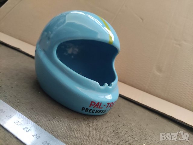 Продавам порцеланова/керамична каска за мотор Pal - Tread iTAL - Rubber , снимка 6 - Други ценни предмети - 38393626
