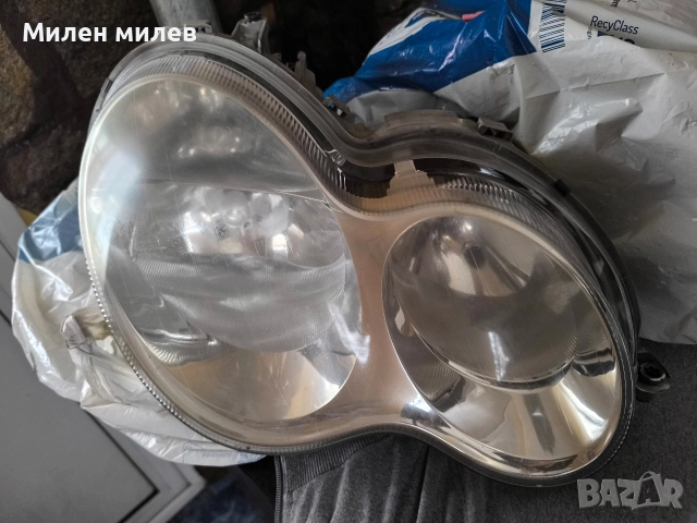 продавам десен фар за w 203