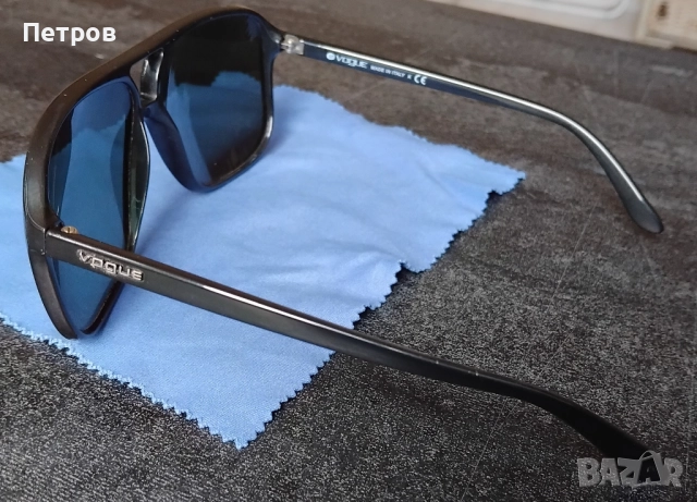 слънчеви очила Vogue с поляризирани сини лещи, снимка 2 - Слънчеви и диоптрични очила - 52890315