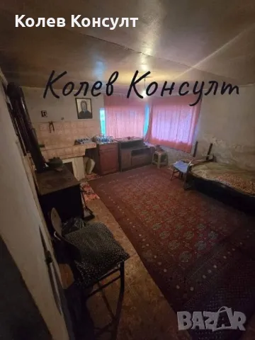 Продавам самостоятелна двуетажна къща в Димитровград,кв.Славянски , снимка 4 - Къщи - 49831205