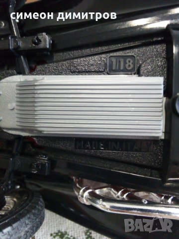 Метално копие на мерцедес за колекционери на марката оригинал 1/18  подвижна ходова час, волан гуми, снимка 12 - Антикварни и старинни предмети - 27936846