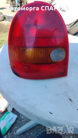 Ляв и десен стоп за Opel Corsa B