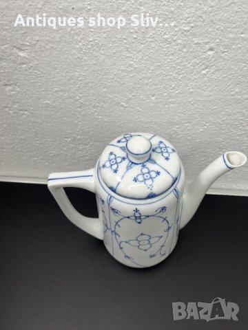Колекционерски порцеланов чайник. №4983, снимка 3 - Антикварни и старинни предмети - 43982639