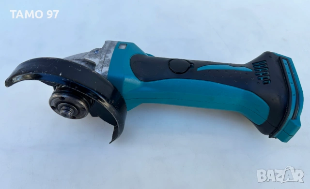 Makita DGA452 - Акумулаторен ъглошлайф 18V, снимка 2 - Ъглошлайфи - 53224004