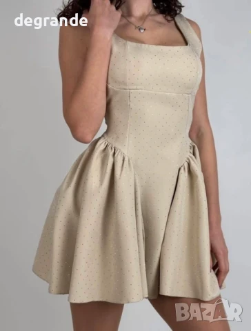 Кукленска рокля с камъчета в бяло бежаво и черно 