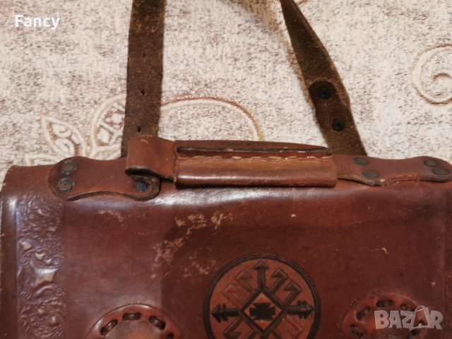 Стара кожена дамска чанта , снимка 7 - Антикварни и старинни предмети - 43369302