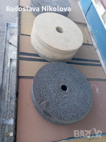 Камъни за шмиргел Български 200мм, снимка 2 - Други машини и части - 39619812