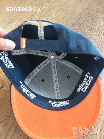 superdry - страхотна шапка КАТО НОВА, снимка 8 - Шапки - 33643548