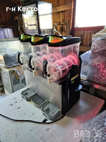 Машина Скрежина за замразени сокчета Нова демонстрационна 3х12 литра , снимка 2 - Обзавеждане на кухня - 49938309