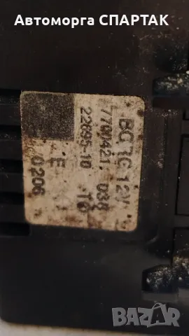 Renault Clio Mk2 Дисплей монитор 7700421, снимка 2 - Части - 48854175