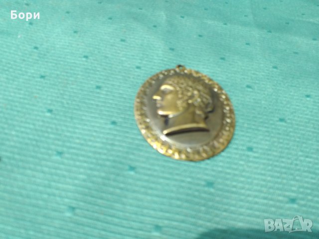 Медальон брошка украшение, снимка 6 - Други ценни предмети - 33139786