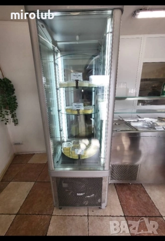 Професионална сладкарска витрина , снимка 5 - Витрини - 51751394