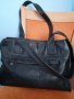 Дамска чанта  -  кожена, черна, снимка 1 - Чанти - 32636361