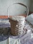 Плетено кошче диаметър една педя с дръжка и капак, снимка 3