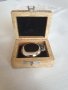 Бронзов компас с никелово покритие в дървена кутия , снимка 1 - Подаръци за жени - 43060728