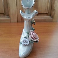 Порцеланова ваза с цветя рози , снимка 2 - Антикварни и старинни предмети - 33559203