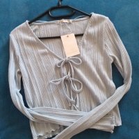 Дамска къса блуза PULL and BEAR  M, снимка 5 - Блузи с дълъг ръкав и пуловери - 43242746