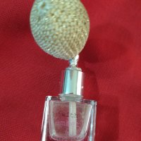 Стъклено шишенце от парфюм с пулвелизатор, снимка 2 - Други ценни предмети - 40776633