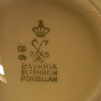 немски порцеланов двоен сет за кафе от фин костен релефен порцелан с позлата , снимка 5 - Сервизи - 43844063