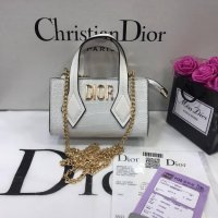 Дамска чанта Dior, снимка 1 - Чанти - 32392226